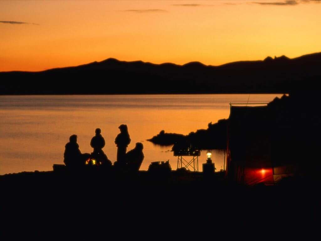  'Acampando a noite'