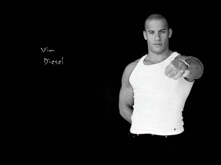 Papel de parede Vin Diesel de Camiseta Branca para download gratuito. Use no computador pc, mac, macbook, celular, smartphone, iPhone, onde quiser!